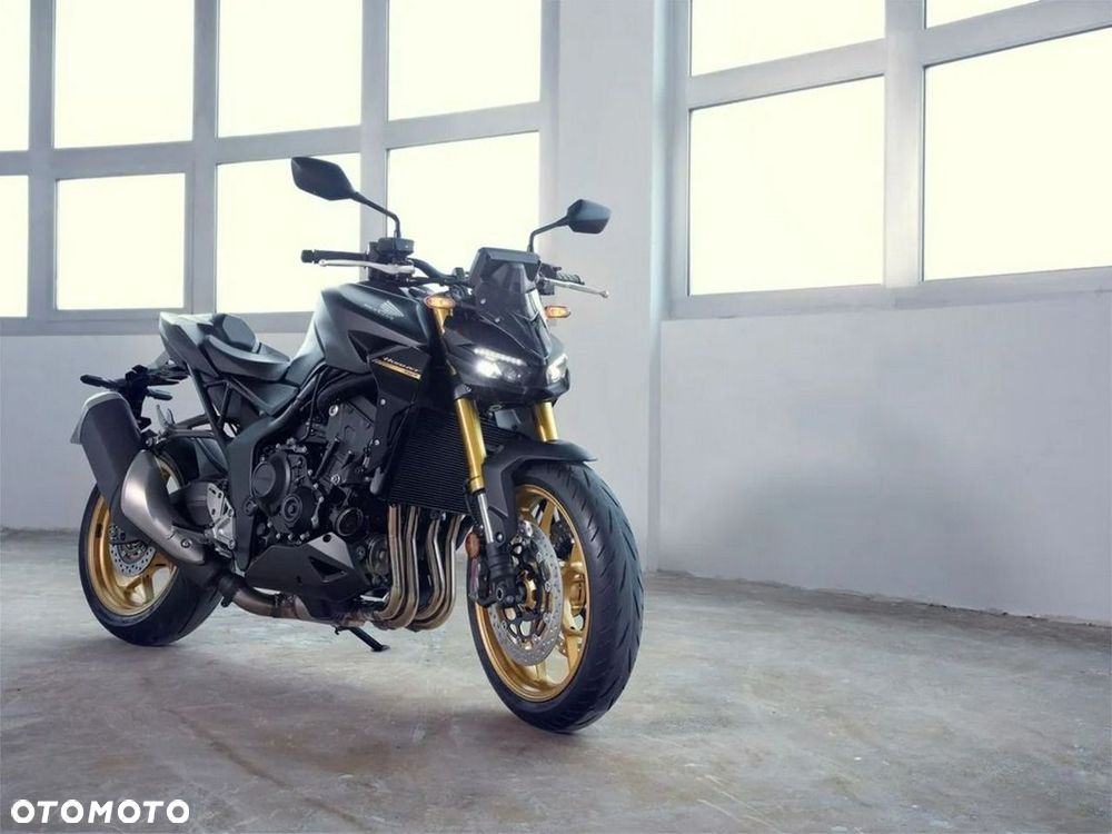 Honda CB - 4