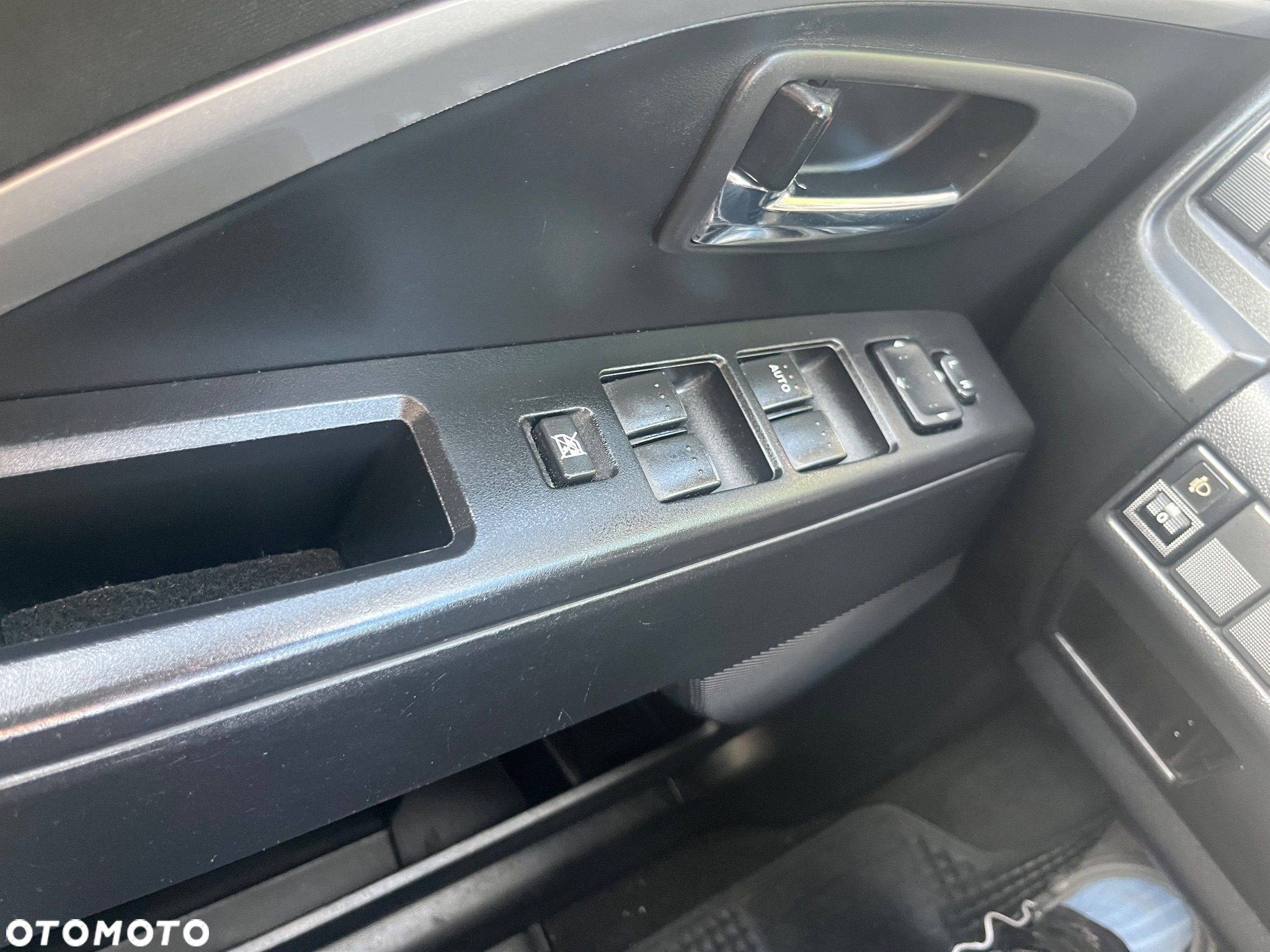 Mazda 5 1.8 Exclusive - 24