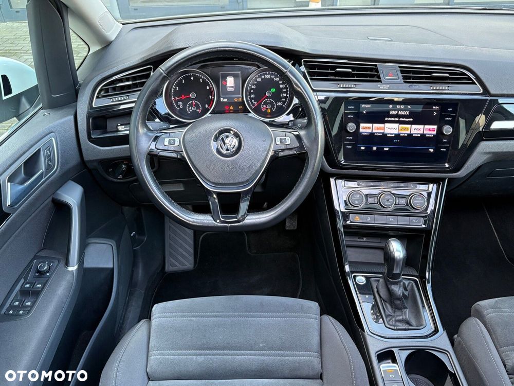 Volkswagen Touran 1.5 TSI EVO Highline DSG - 11