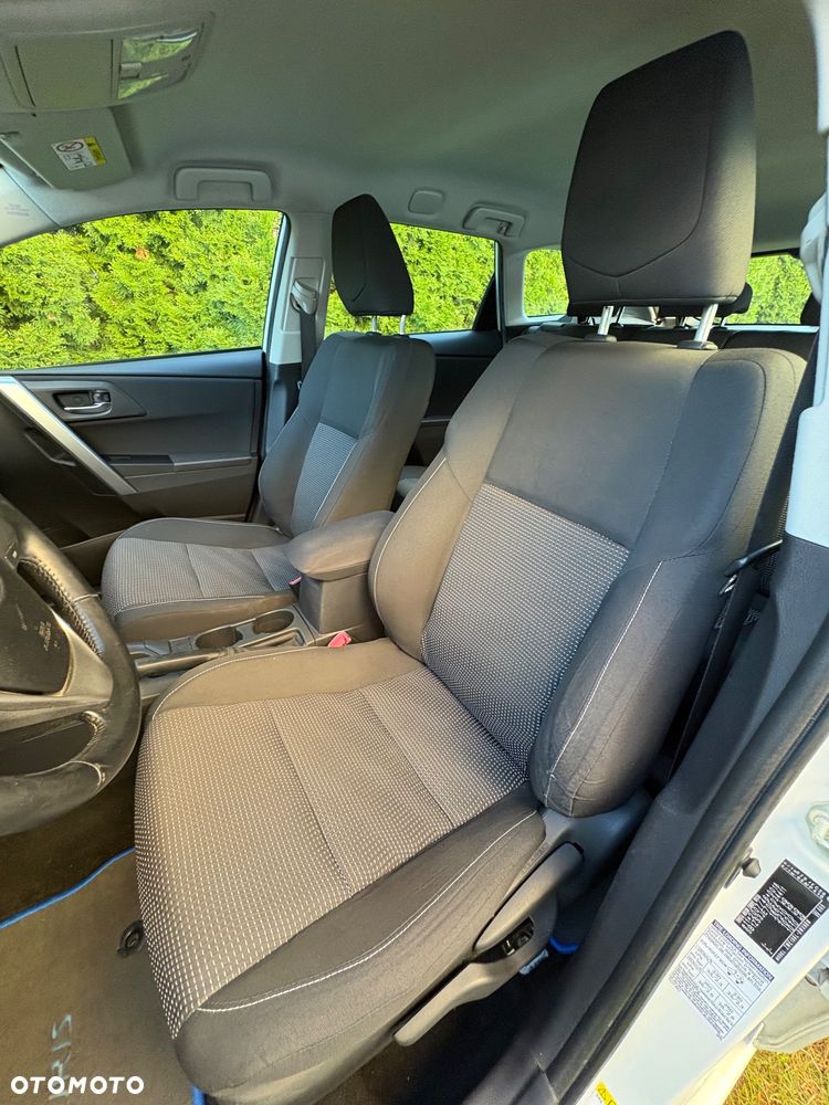 Toyota Auris 1.8 HSD Luna - 9