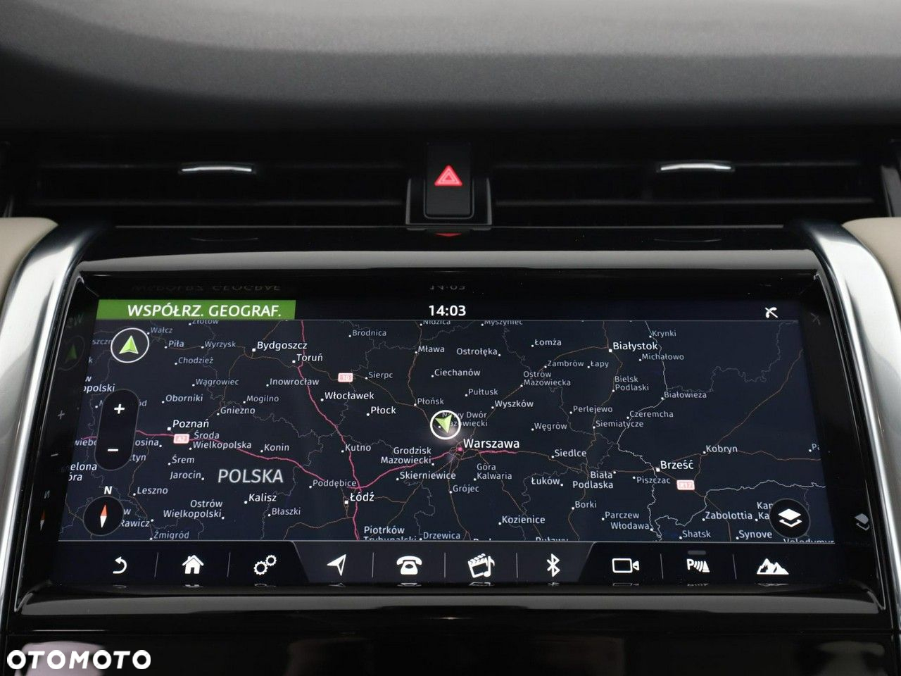 Land Rover Discovery Sport 2.0 TD4 SE - 24