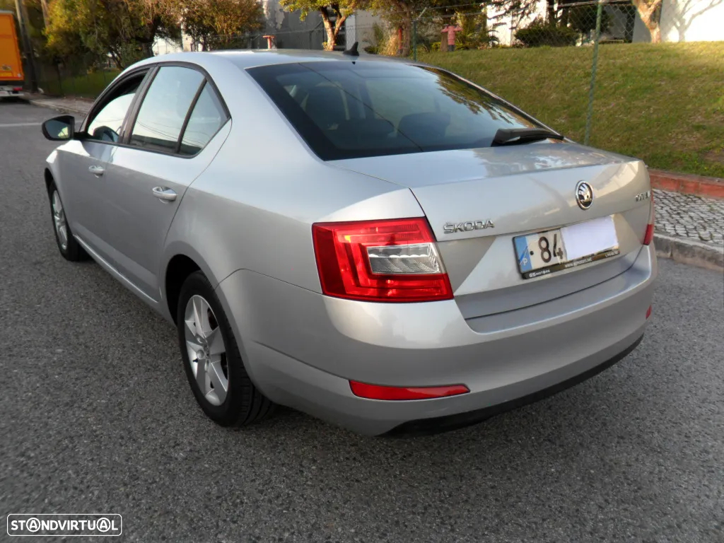 Skoda Octavia 1.6 TDI Elegance - 15