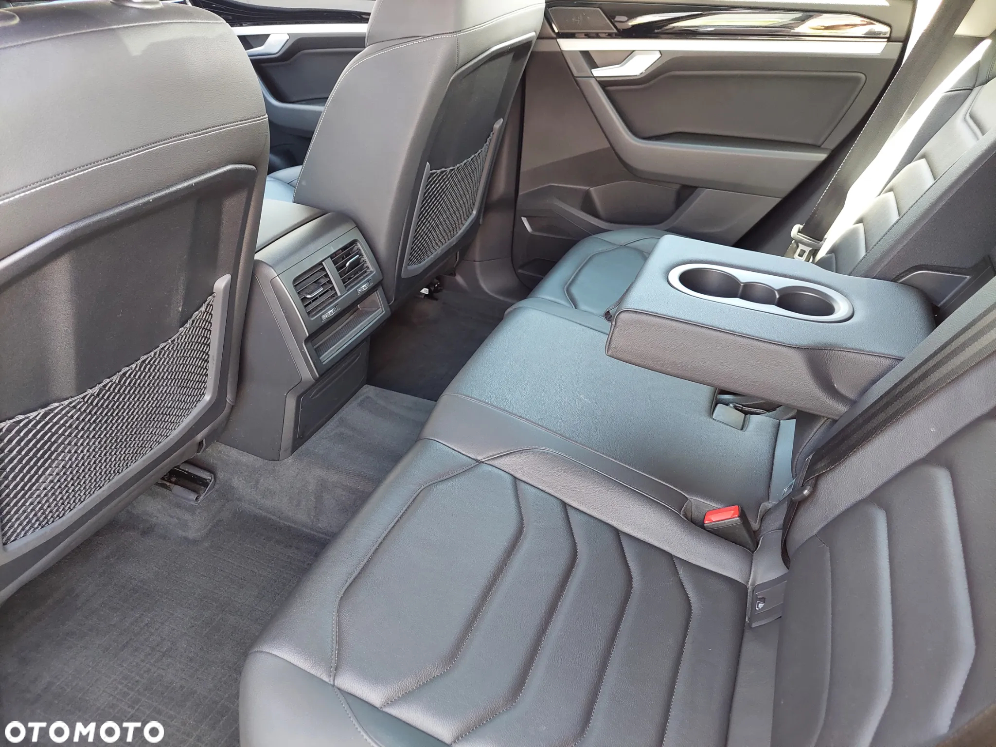 Volkswagen Touareg 3.0 V6 TDI SCR 4Mot - 33