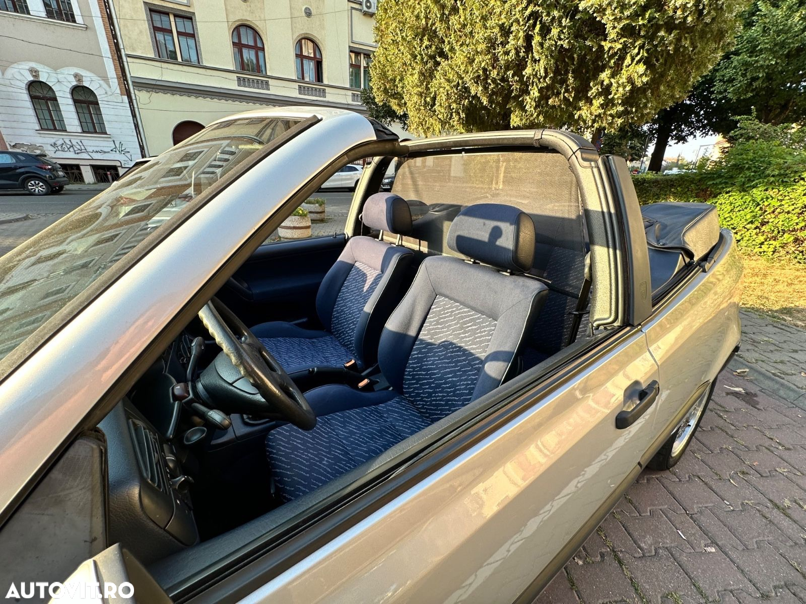 Volkswagen Golf - 10