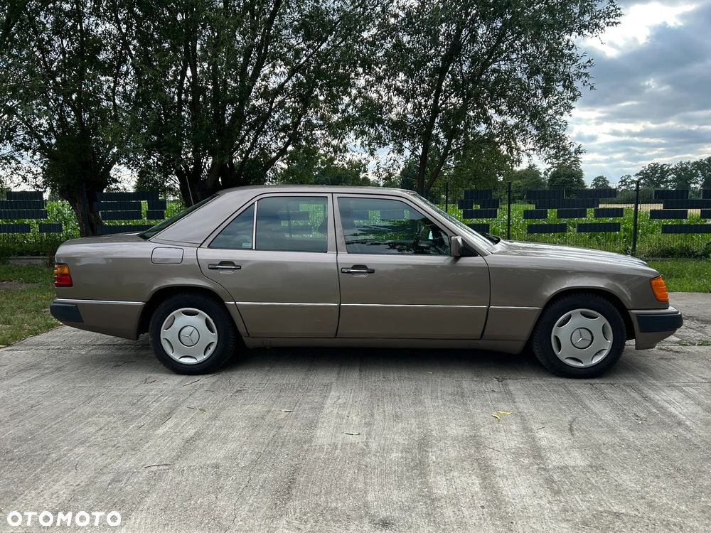 Mercedes-Benz Klasa E - 6