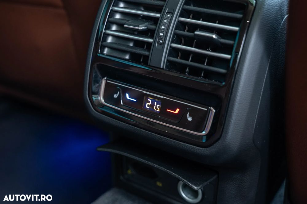 Volkswagen Passat - 18