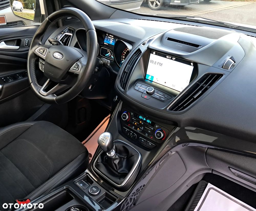 Ford Kuga 2.0 TDCi 4x4 ST-Line - 21