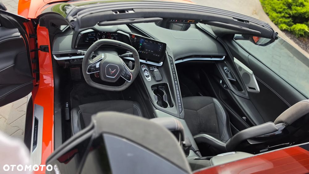 Chevrolet Corvette - 10