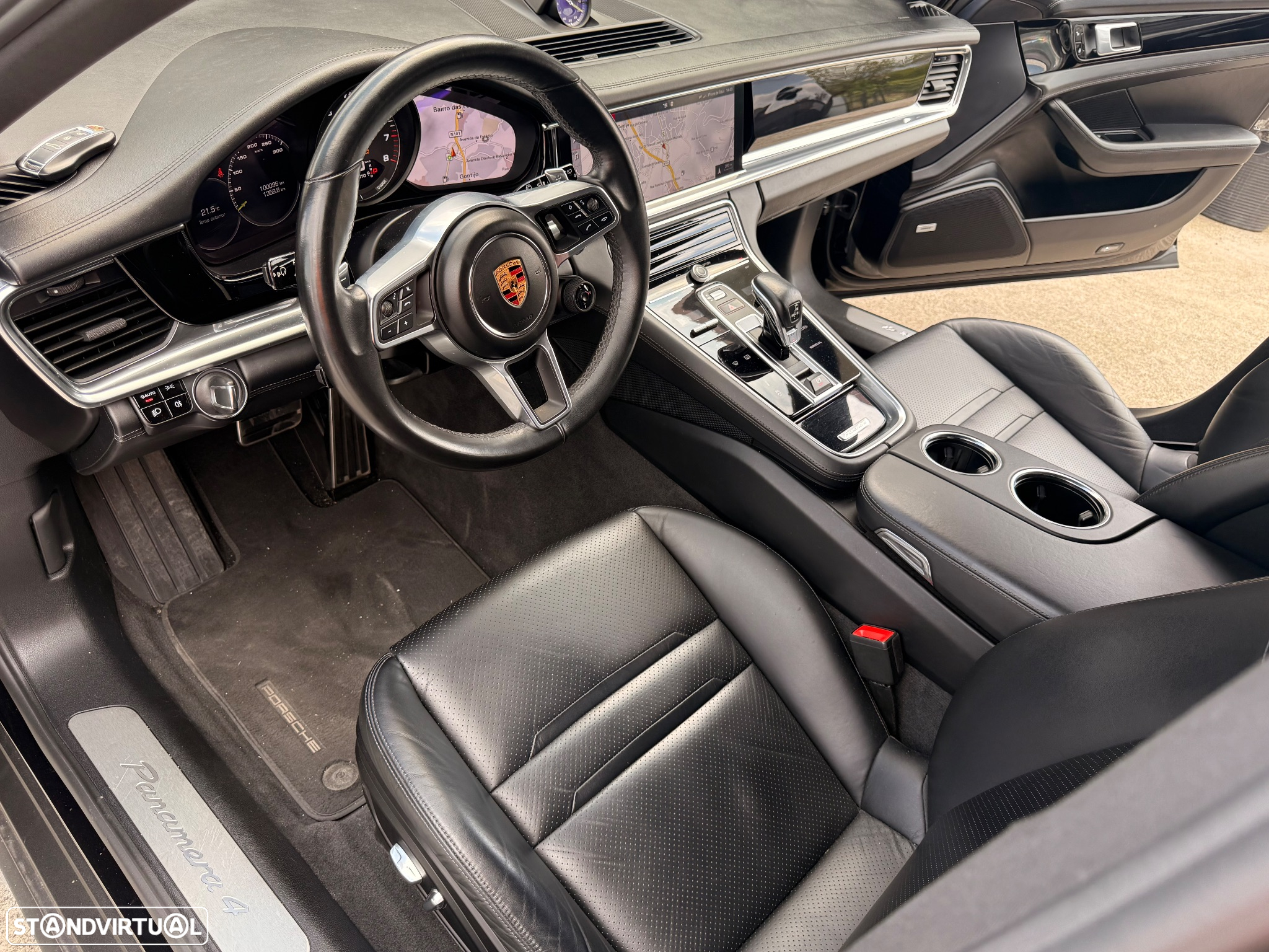 Porsche Panamera Sport Turismo 4 E-Hybrid 10 Years Edition - 38