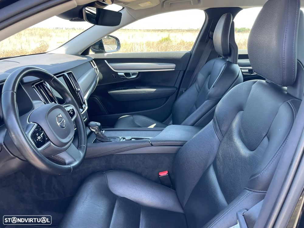 Volvo V90 2.0 D4 Momentum Geartronic - 11