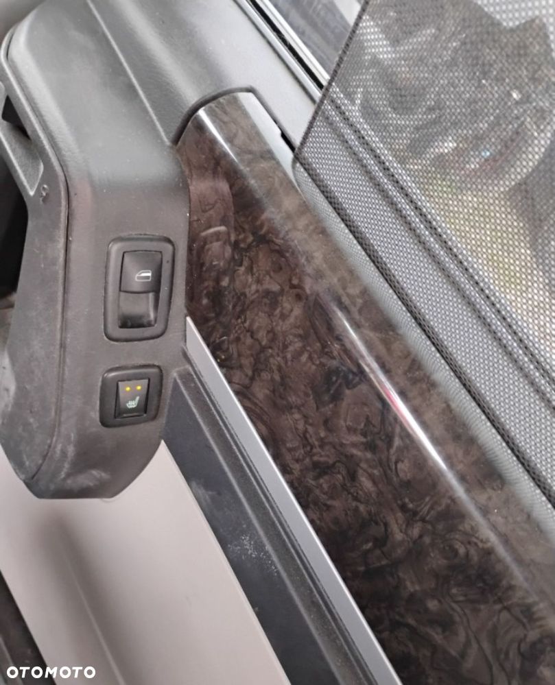 Chrysler Grand Voyager - 17