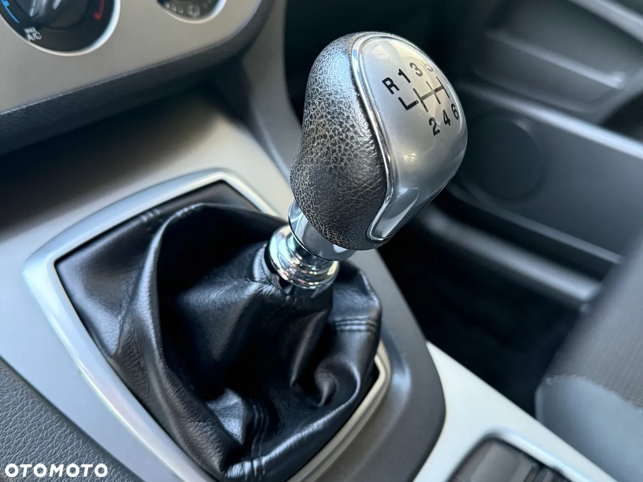 Ford Kuga - 23