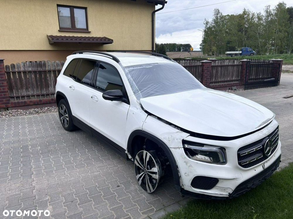 Mercedes-Benz GLB - 5