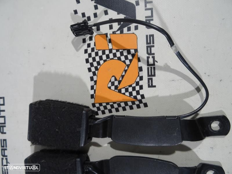 Encaixe De Cinto Frontal Audi A1 (8X1, 8Xk)  Pré Tensores Audi A1 - 3