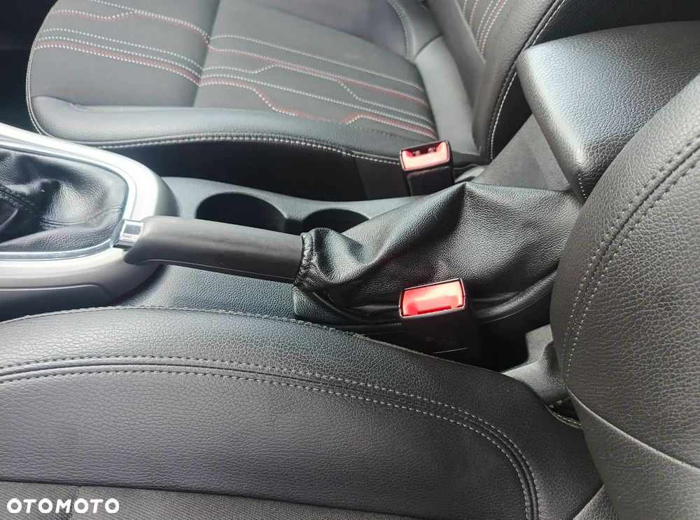 Opel Astra 1.4 Turbo 150 Jahre - 20