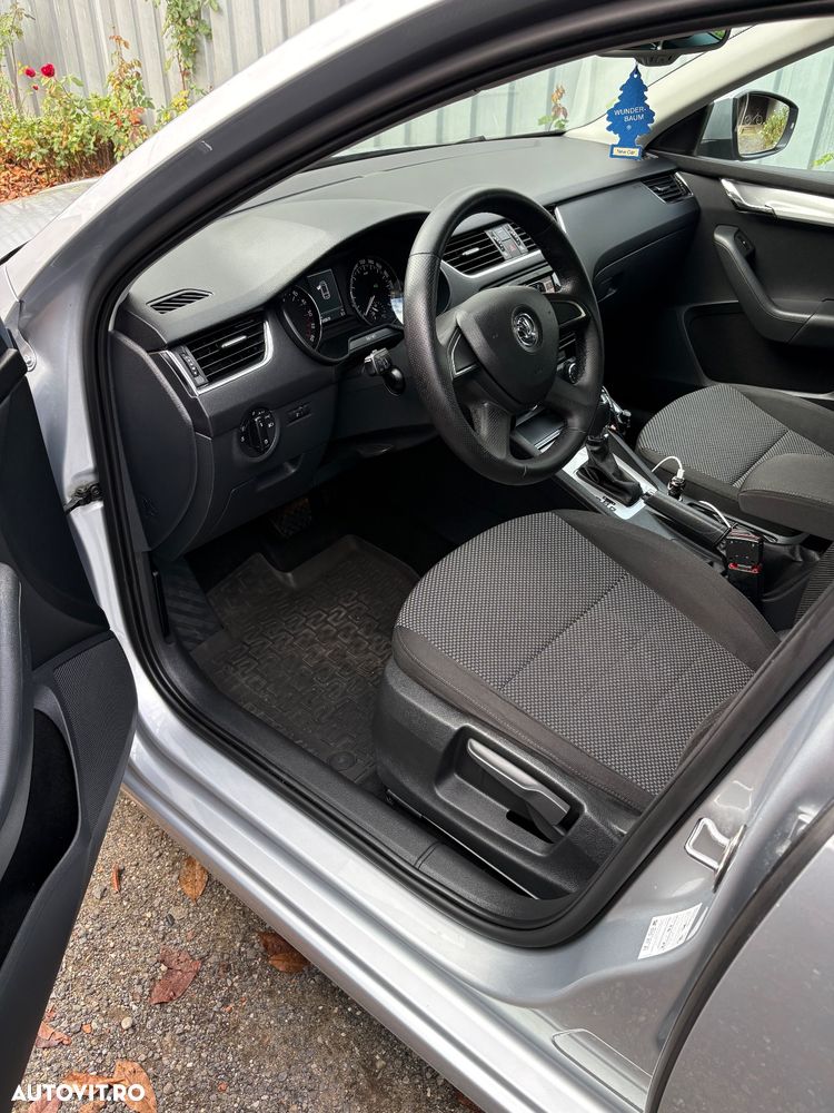 Skoda Octavia Combi 1.6 TDI Green tec DSG Edition - 6