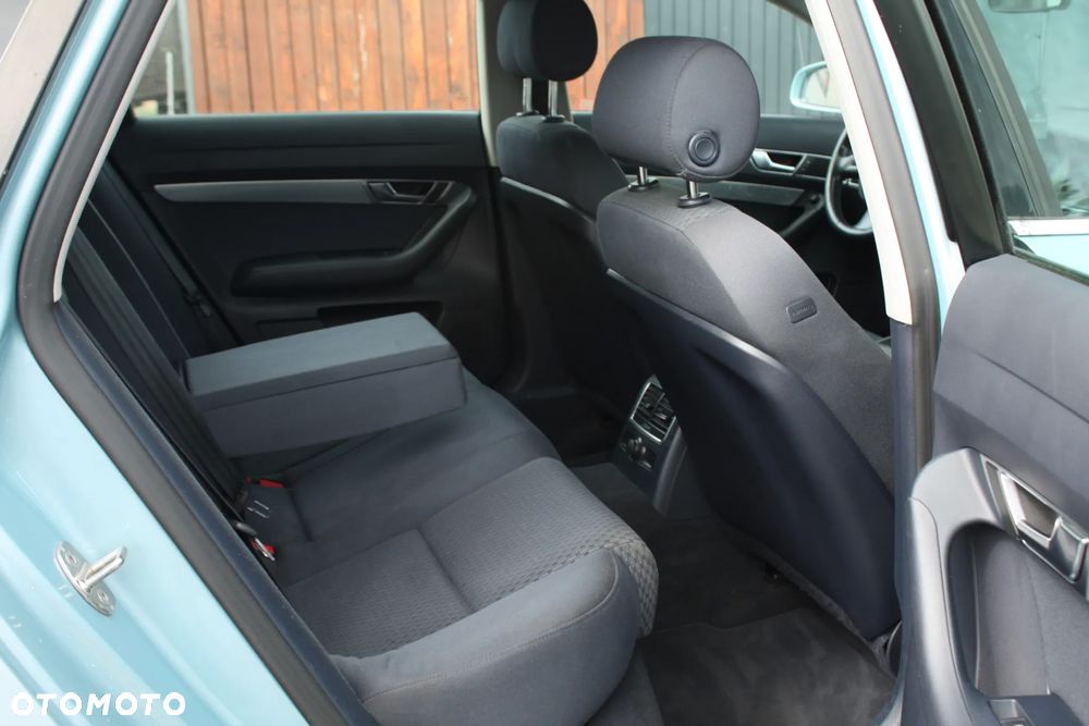 Audi A6 Avant - 32