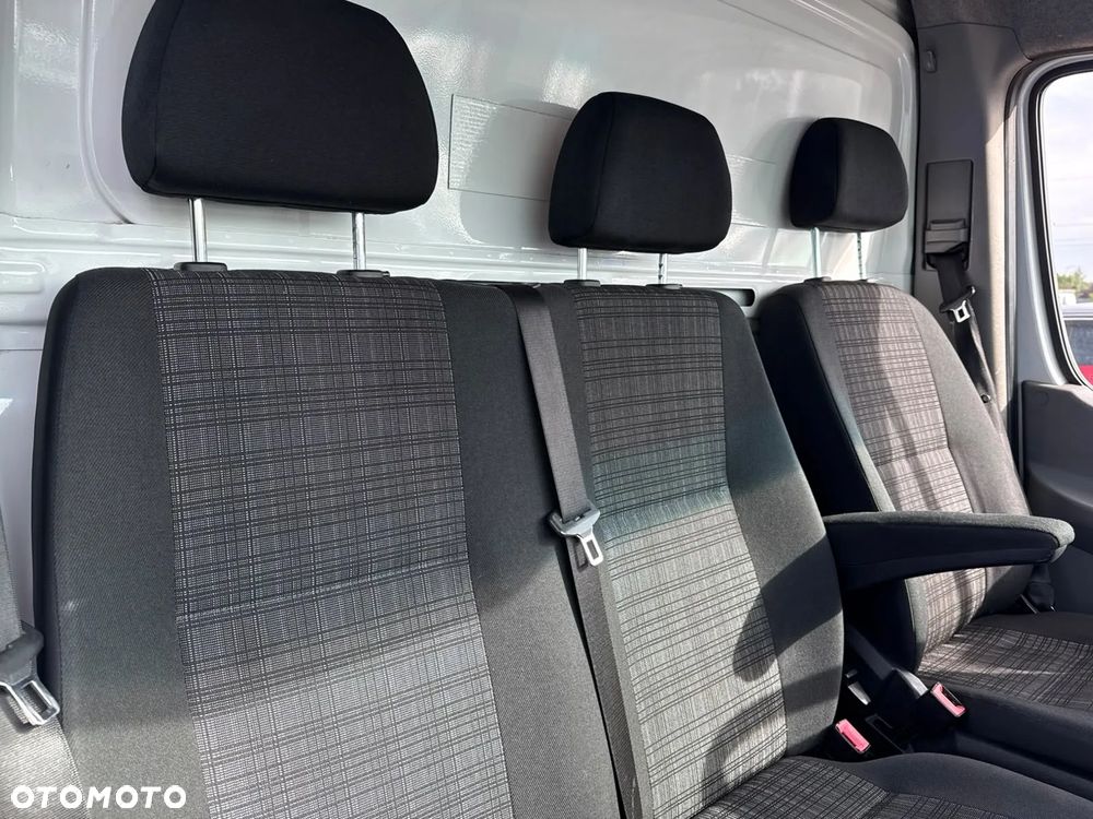 Mercedes-Benz SPRINTER - 15