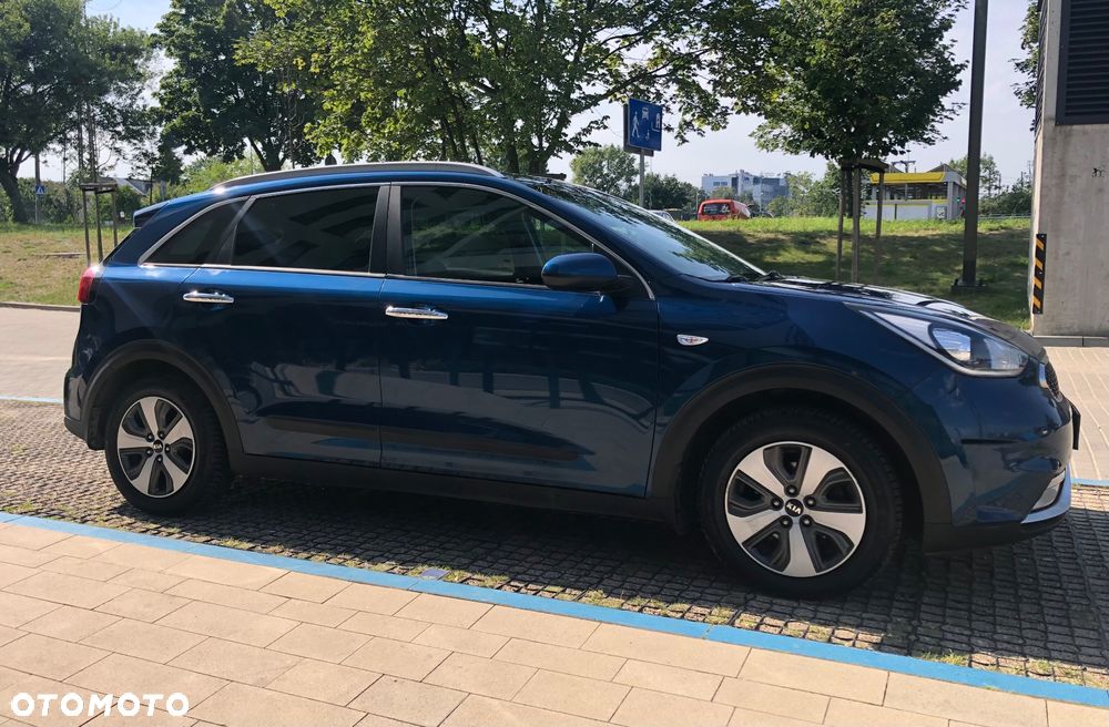 Kia Niro 1.6 GDI Hybrid L Business Line - 6