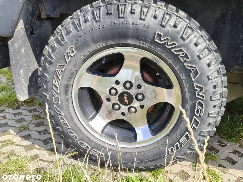 Jeep Wrangler - 11