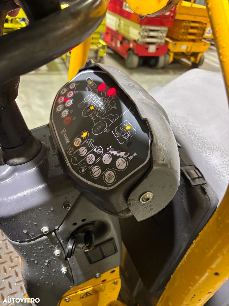Hamm HD 12VV  (A165) - 6
