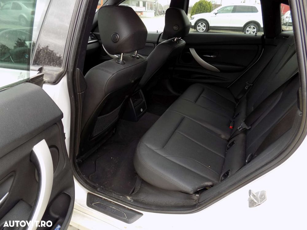 BMW Seria 3 318d Aut. Luxury Line - 9