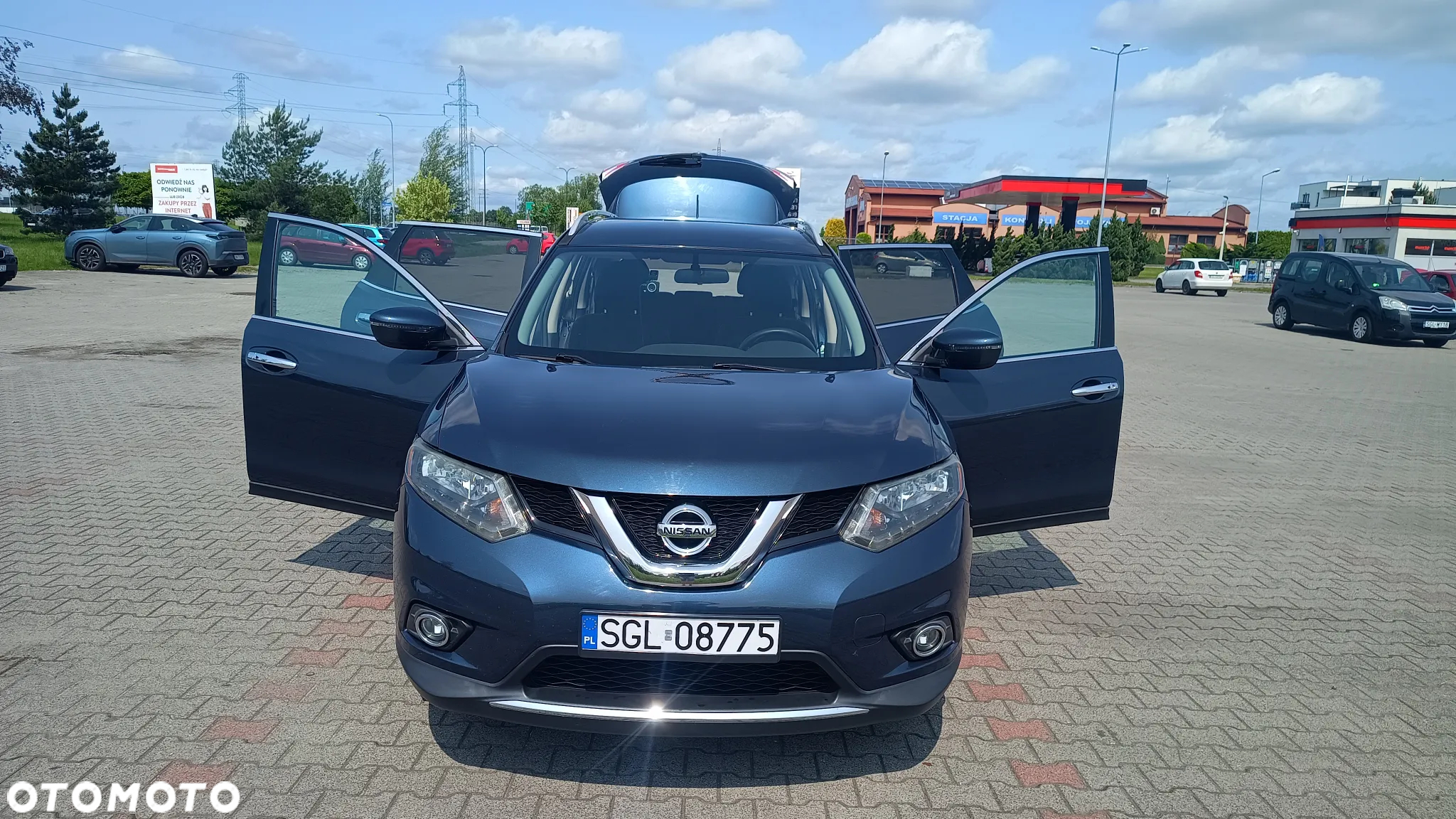 Nissan Rogue - 8