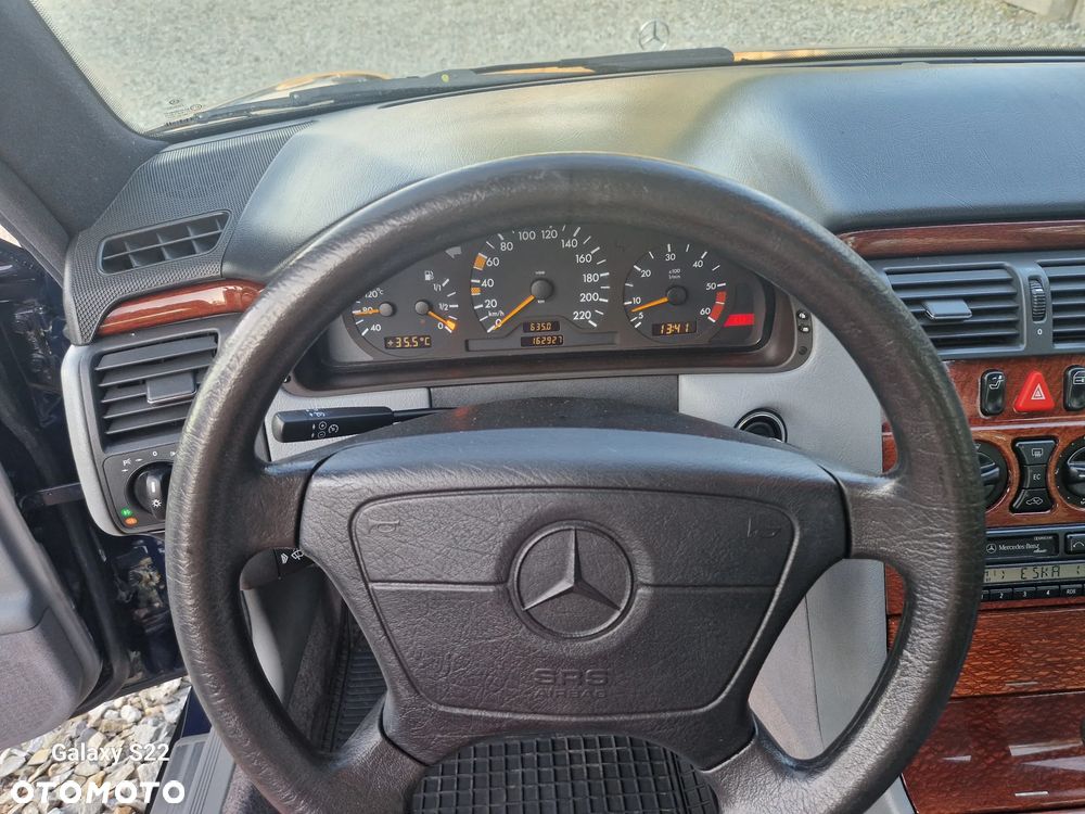 Mercedes-Benz Klasa E - 24