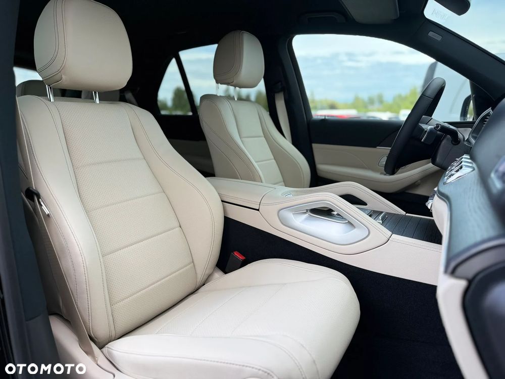 Mercedes-Benz GLE - 30