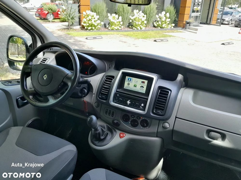Renault TRAFIC - 9