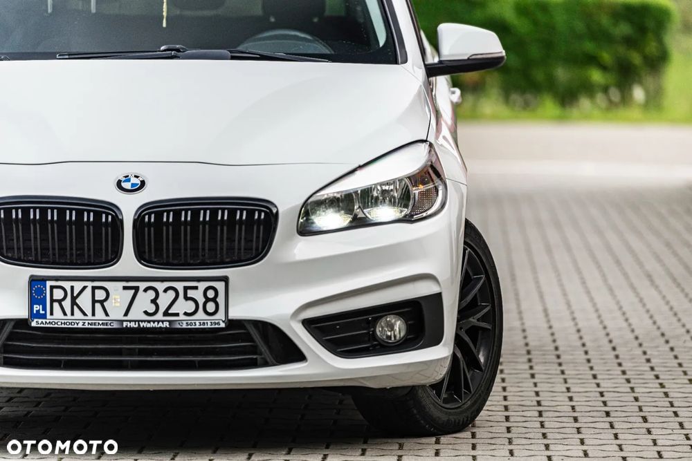BMW Seria 2 218d Sport-Aut - 8