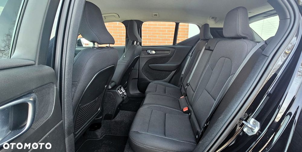 Volvo XC 40 T3 Momentum Pro - 15