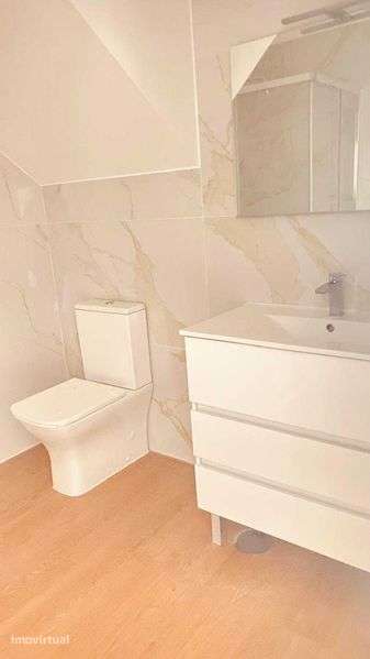 Moradia T1+1 Mezanino totalmente renovada  – Rio Tinto - Grande imagem: 5/12