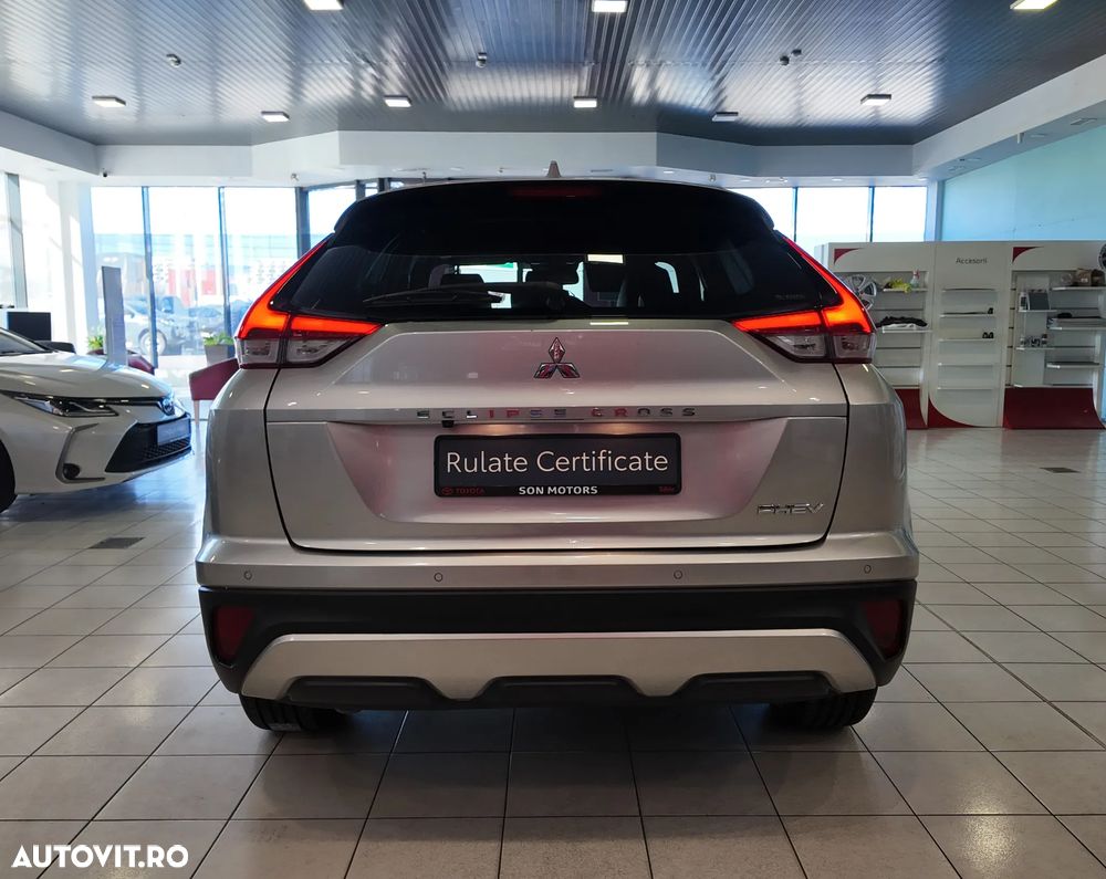 Mitsubishi Eclipse-Cross Plug-In Hybrid 4WD Plus - 5