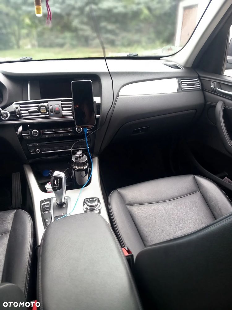 BMW X3 xDrive20d - 8