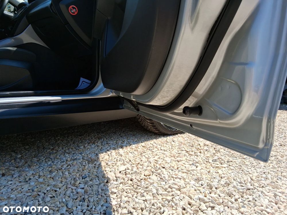 Ford Focus 1.6 Trend - 25