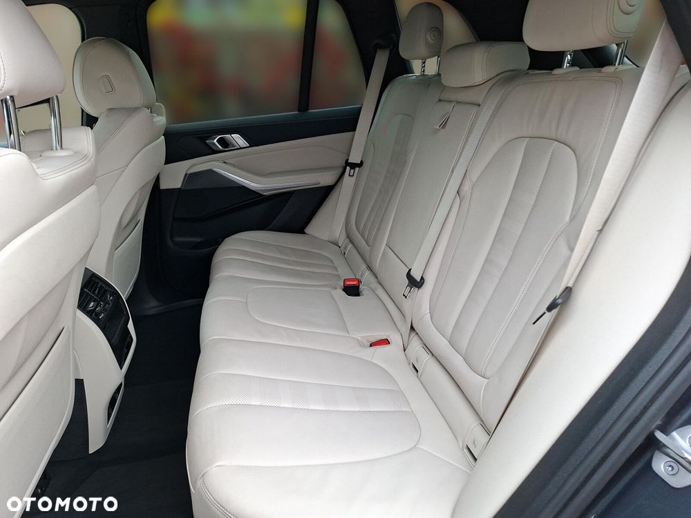 BMW X5 xDrive25d - 17