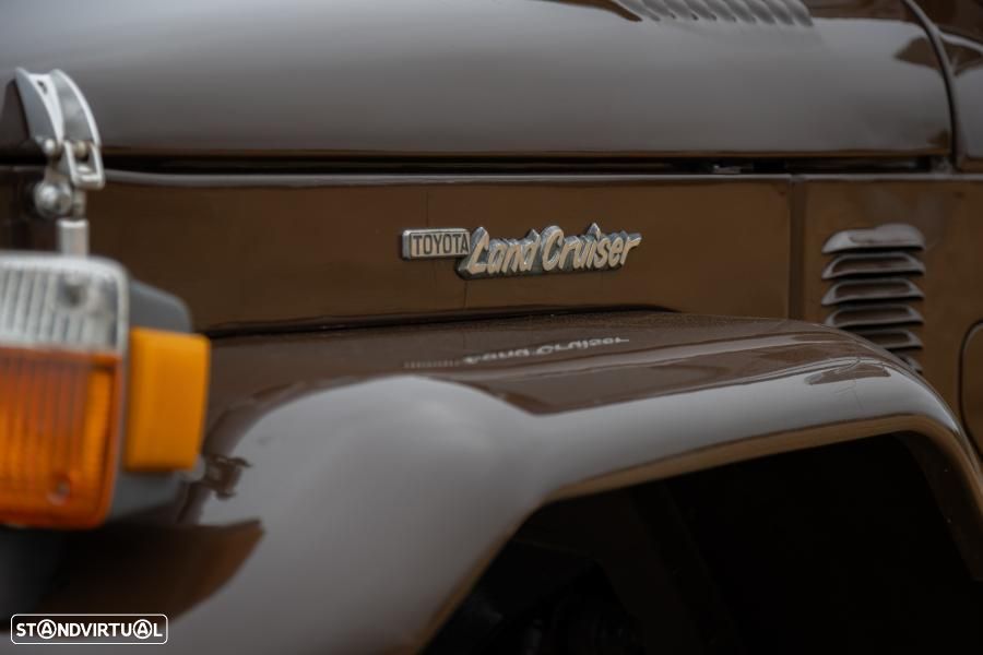 Toyota Land Cruiser - 13