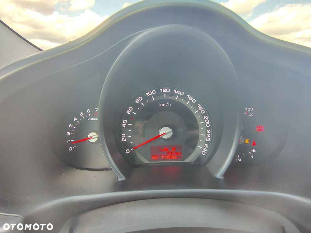Kia Sportage 2.0 CVVT 2WD Spirit - 28