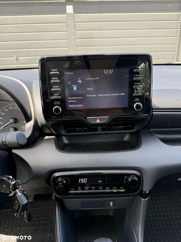 Mazda 2 Hybrid - 23