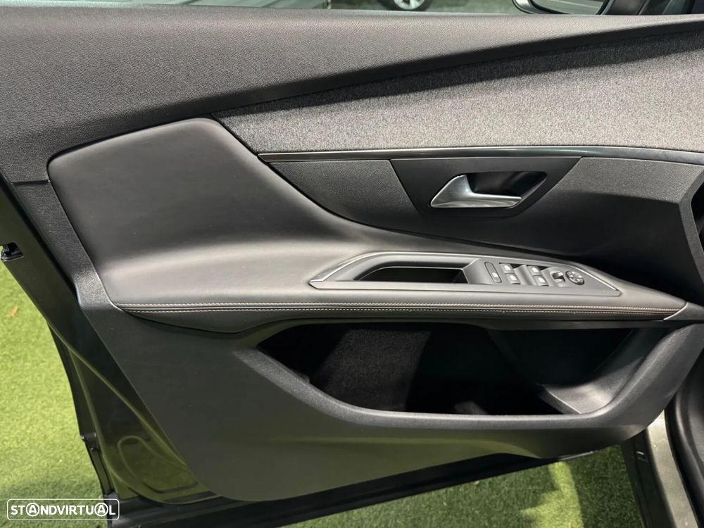 Peugeot 3008 1.2 PureTech GT - 34