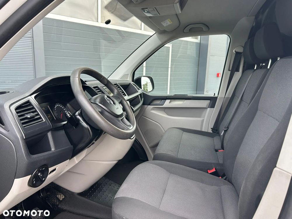 Volkswagen Transporter T6 Lift L2H1 Long 2.0 TDI 150KM **200tyś. km.**Klima**3 osobowy**2017R** - 12