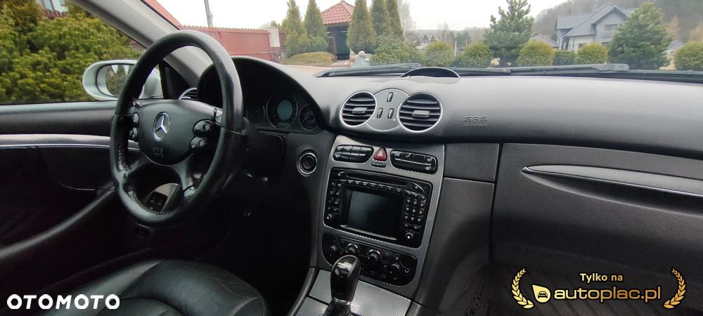 Mercedes-Benz CLK - 22