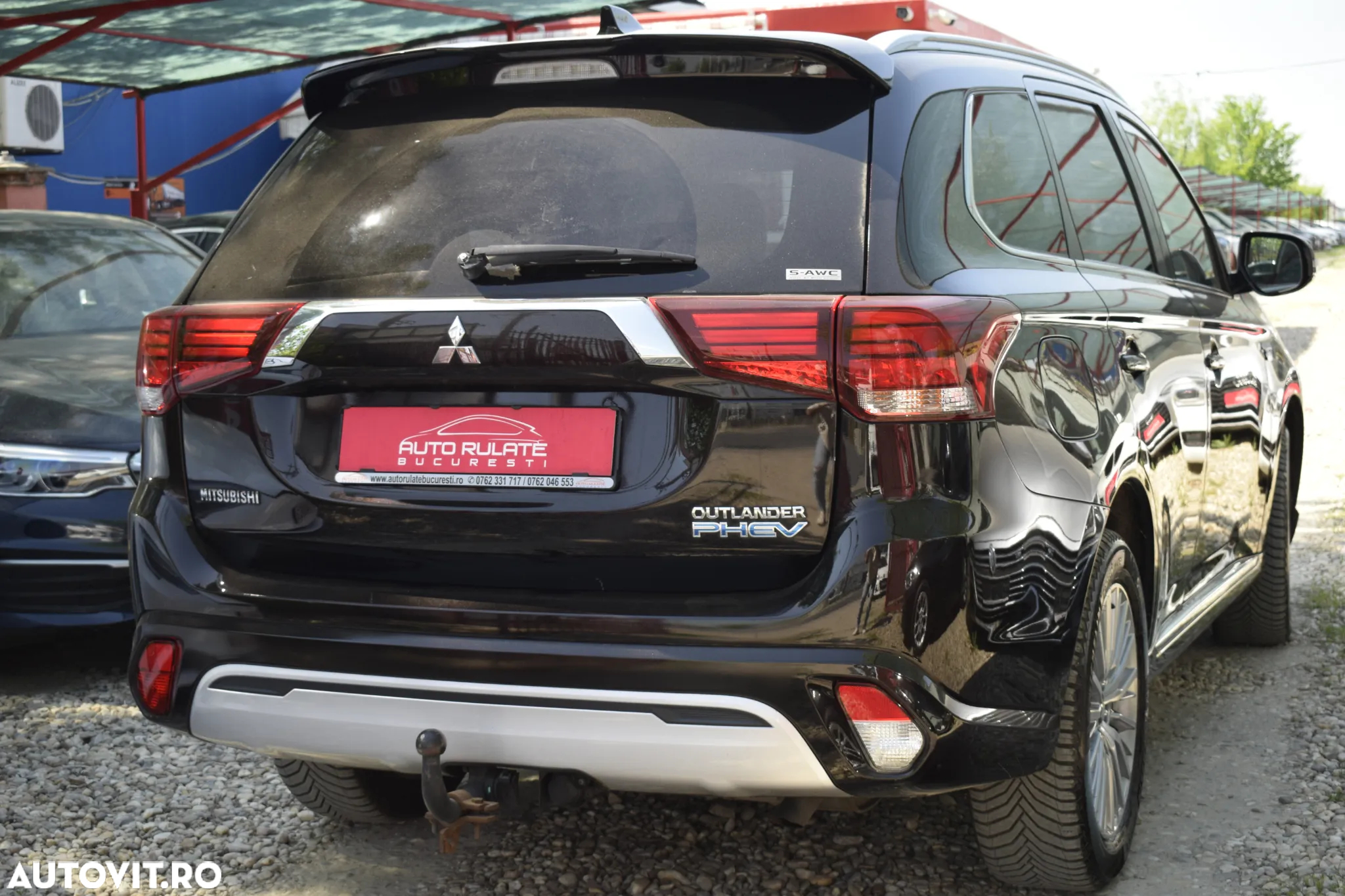 Mitsubishi Outlander PHEV 2.4 L 4X4 Intense - 3