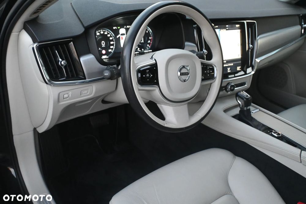 Volvo S90 D4 Inscription - 34
