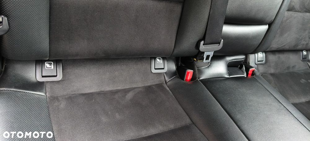 Kia Ceed 1.6 T-GDI GT DCT - 23