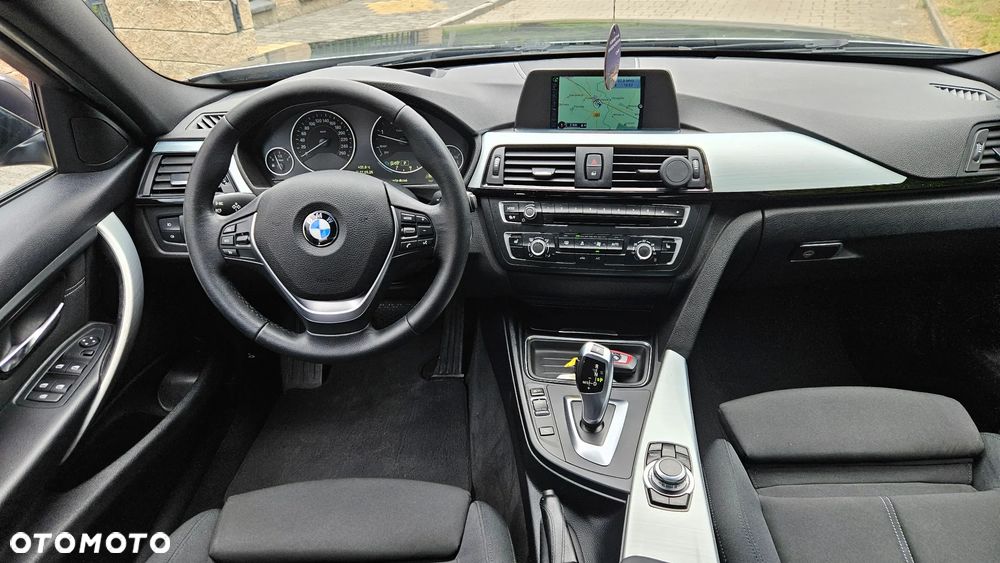 BMW Seria 3 325d - 11