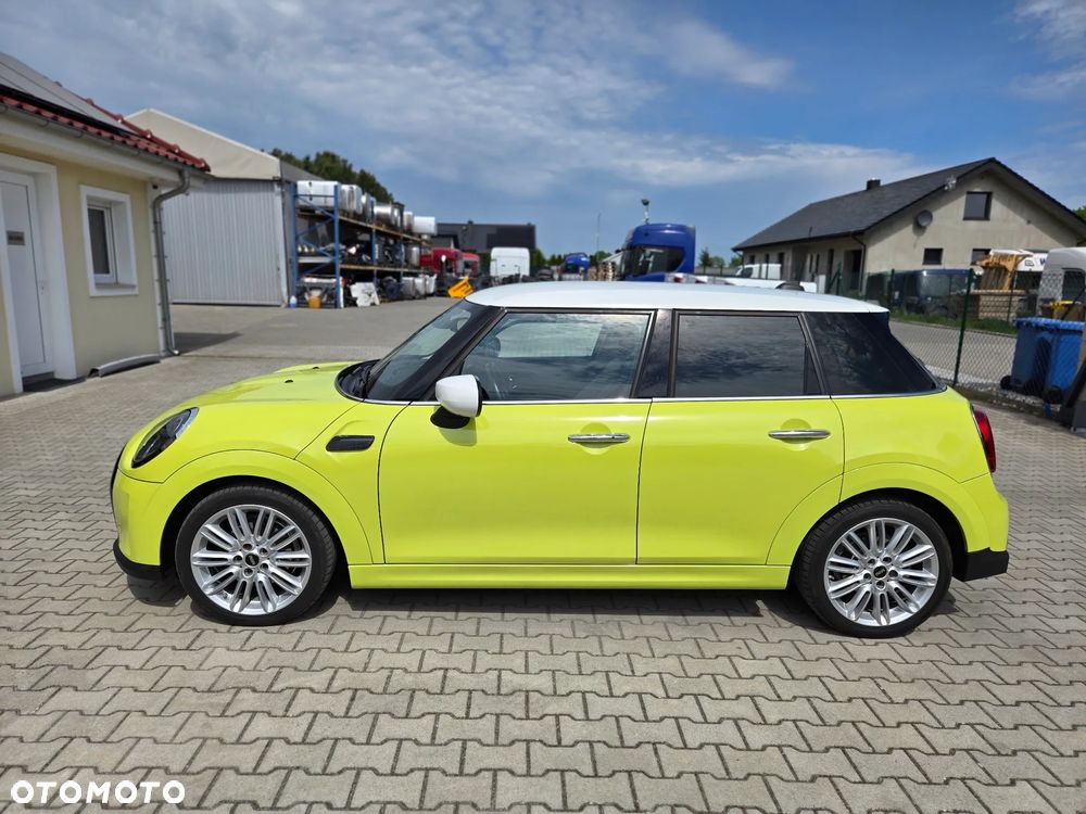 MINI Cooper Standard - 3