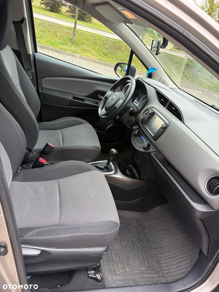 Toyota Yaris - 11