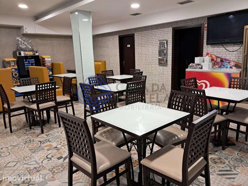 Oportunidade Única de Negócio: Pastelaria com Jogos em Pleno Funcionam - Grande imagem: 2/10